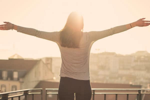Five Science-Based Health Benefits of Positive Thinking